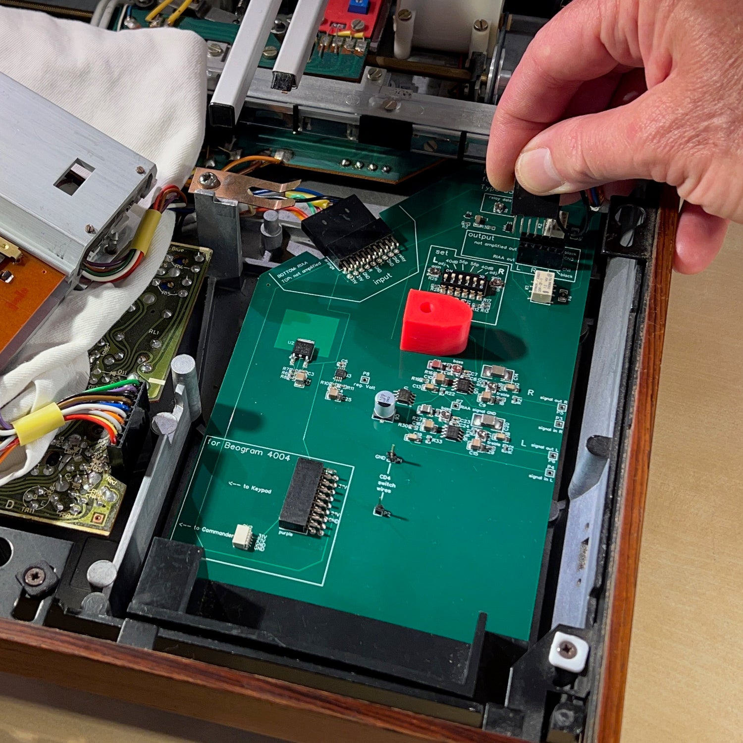 Internal RIAA Pre-Amplifiers for Beograms